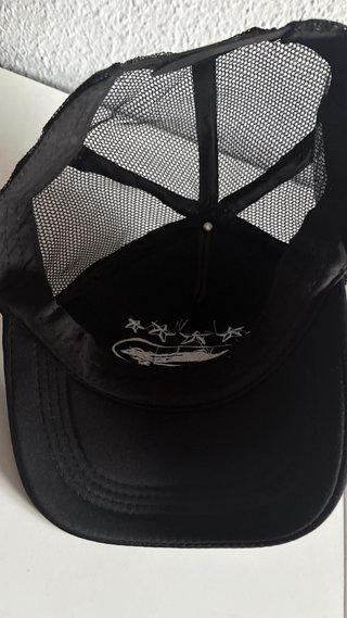Gorra Corteiz Negra con Logo Estrellas y Barco