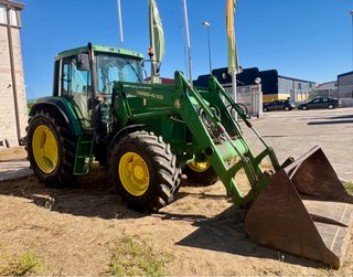 Tractor John Deere 6506 con pala
