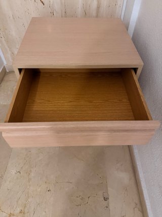 Cajonera de madera con zapatero