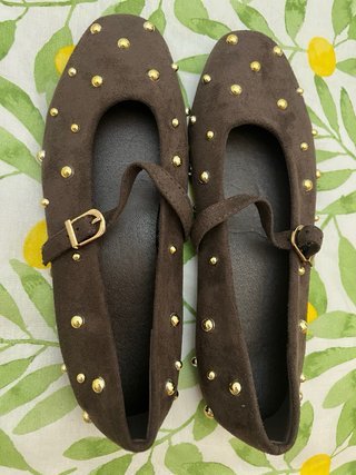 Bailarinas marrones tachuelas talla 40 sin usar