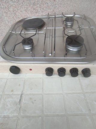 Horno Eléctrico Teka con Placa