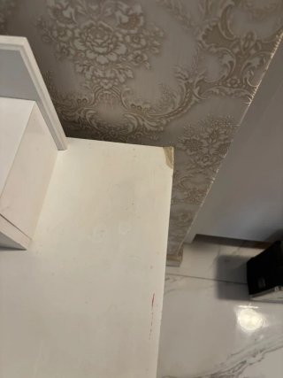 Tocador blanco de madera