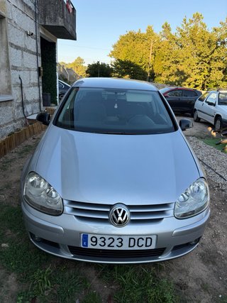Volkswagen Golf 2004