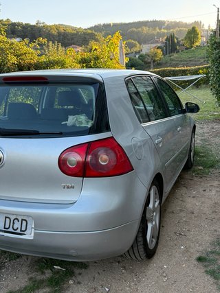 Volkswagen Golf 2004
