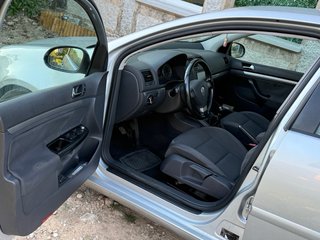 Volkswagen Golf 2004