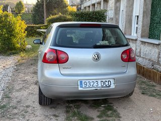 Volkswagen Golf 2004