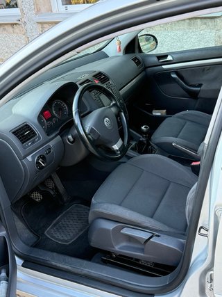 Volkswagen Golf 2004