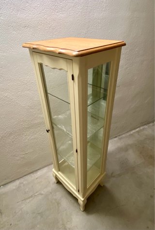 Vitrina armario baldas alacena madera y vidrio