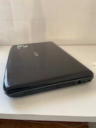 Portátil Acer Aspire 5735Z
