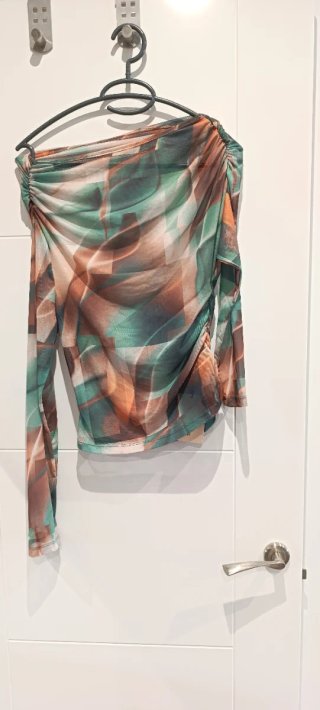 Blusa Malla Estampada Manga Larga
