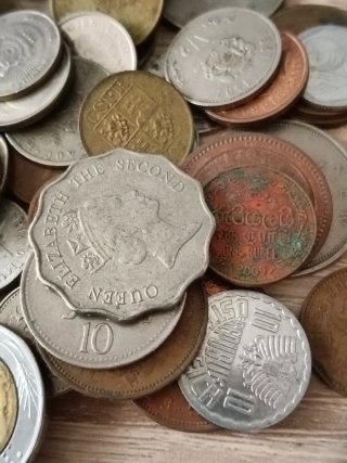 Lote monedas extranjeras varios países