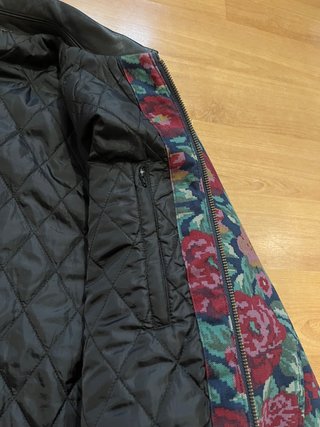 Chaqueta Supreme Cuello Cuero Floral