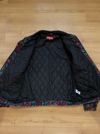 Chaqueta Supreme Cuello Cuero Floral