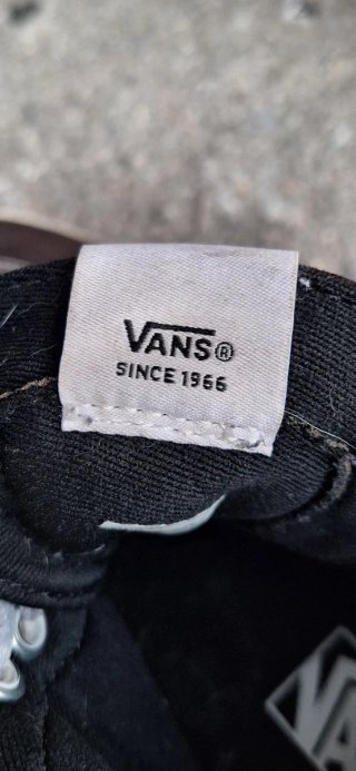 Vans Sk8-Hi Stacked Negras y Blancas