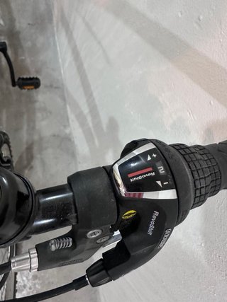 Bicicleta B'Twin Rockrider 5.1 26 Shimano
