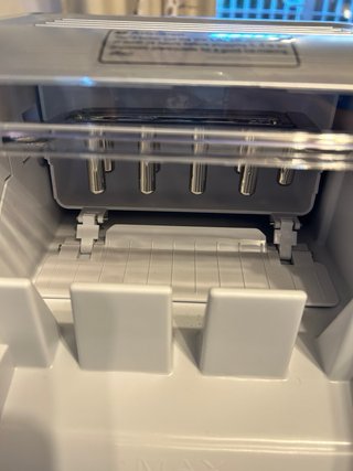 Máquina de Hielo Kumio 1.5L para 12kg de hielo 24h