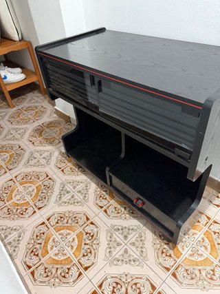 Mueble TV auxiliar vintage negro