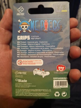 Grip One Piece PS5/PS4