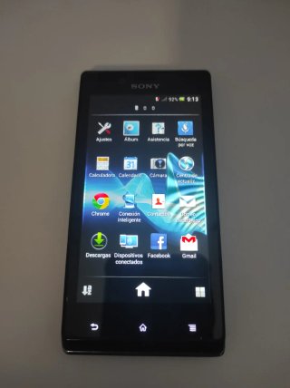 Sony Xperia ST26i Negro