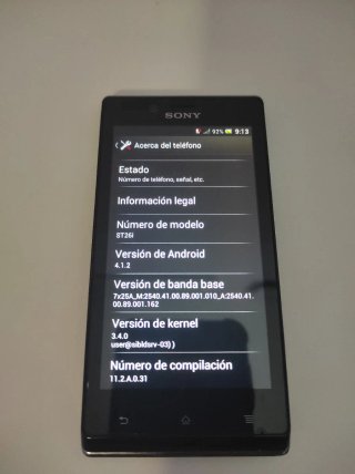 Sony Xperia ST26i Negro