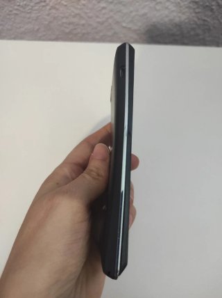Sony Xperia ST26i Negro
