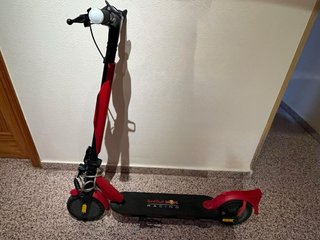 Patinete Eléctrico Red Bull Racing