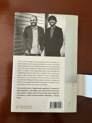 Novela Venirse Arriba. Editorial Planeta.