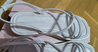 Sandalias Stradivarius Beige Planas