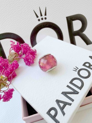 Pandora Charm Rosa Facetado