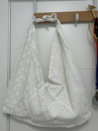 Bolso blanco de encaje