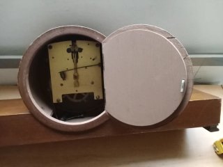 2 Relojes de Mesa antiguos deMadera