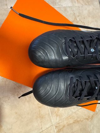 Scarpe da calcio Nike nere e argentate