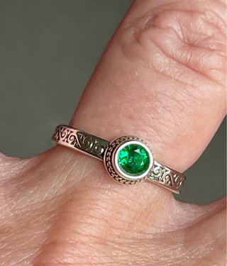 Anello in Argento 925 con Pietra Verde Regolabile