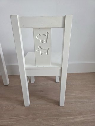 Mesa infantil IKEA y silla infantil modelo KRITTER