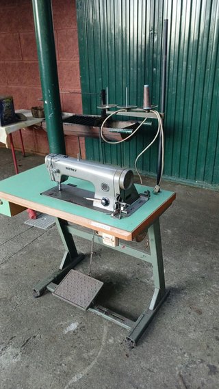 Máquina de coser Refrey industrial