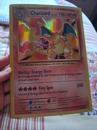 Carta Pokémon Charizard Holo 11/108