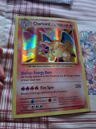 Carta Pokémon Charizard Holo 11/108