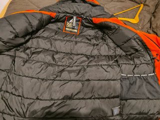 Parka Superdry roja acolchada