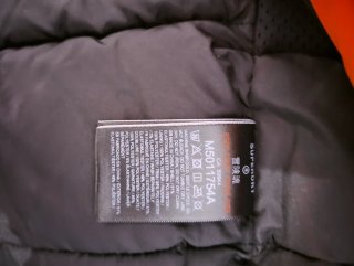 Parka Superdry roja acolchada