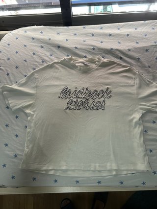 Camiseta Bershka XL Diseño laidback stories