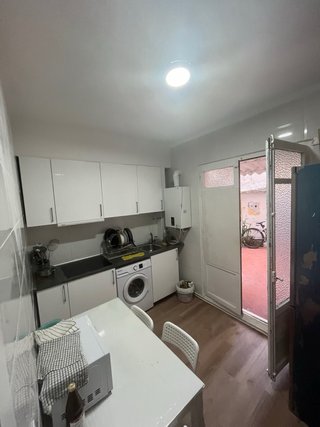 Alquiler de habitación en piso compartido.