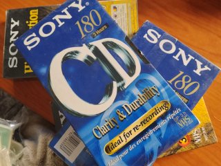Cinture VHS Sony e TDK E-180 HS180
