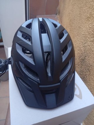 Casco Giro Radix Talla M Adulto