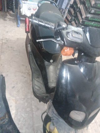 Moto Scooter Negra