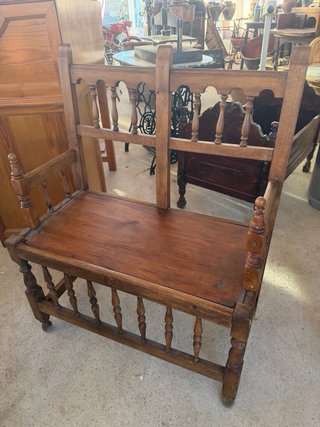 Banco de madera antiguo