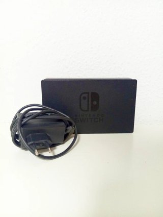 Come Nuova!! Nintendo Switch Nera con Accessori