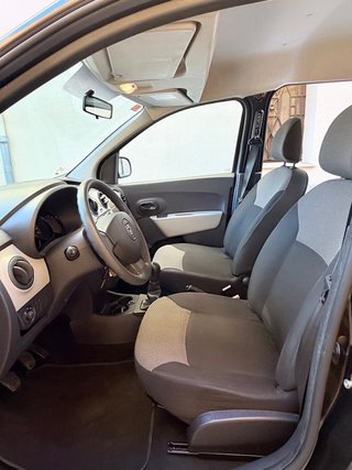 Dacia Dokker 12 Meses de garantia.