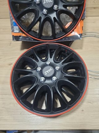 Tapacubos J-Tec Hero GTR 13