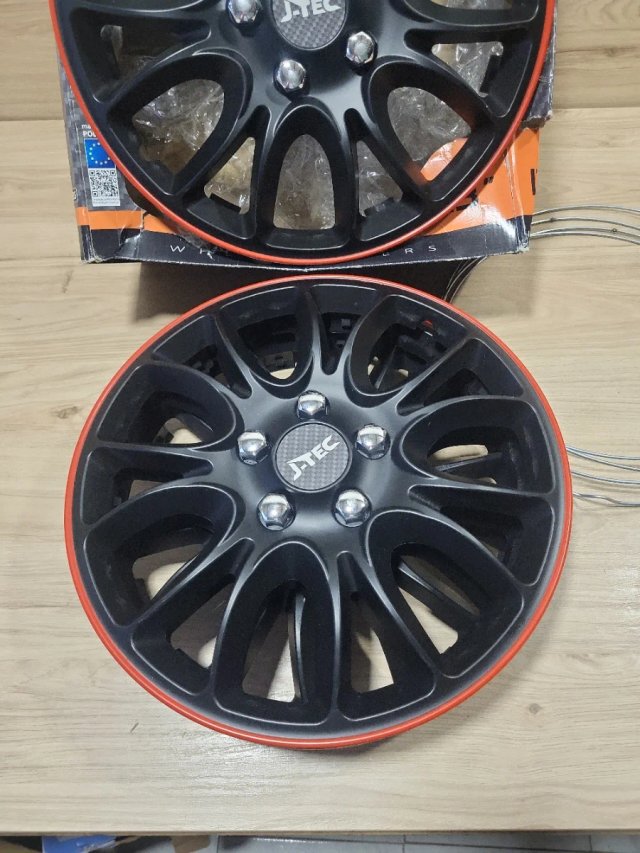 Tapacubos J-Tec Hero GTR 13