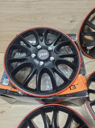 Tapacubos J-Tec Hero GTR 13